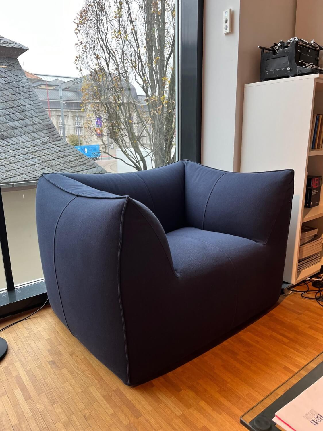 B&B Italia - Sessel Le Bambole LBA1 Bambola Stoff Este Blau 2564888 - 3