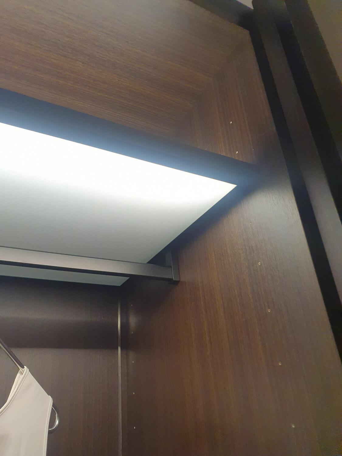 Porro - Schranksystem Storage Front Eucalyptus Furnier Korpus Melamin Eucalyptus - 2