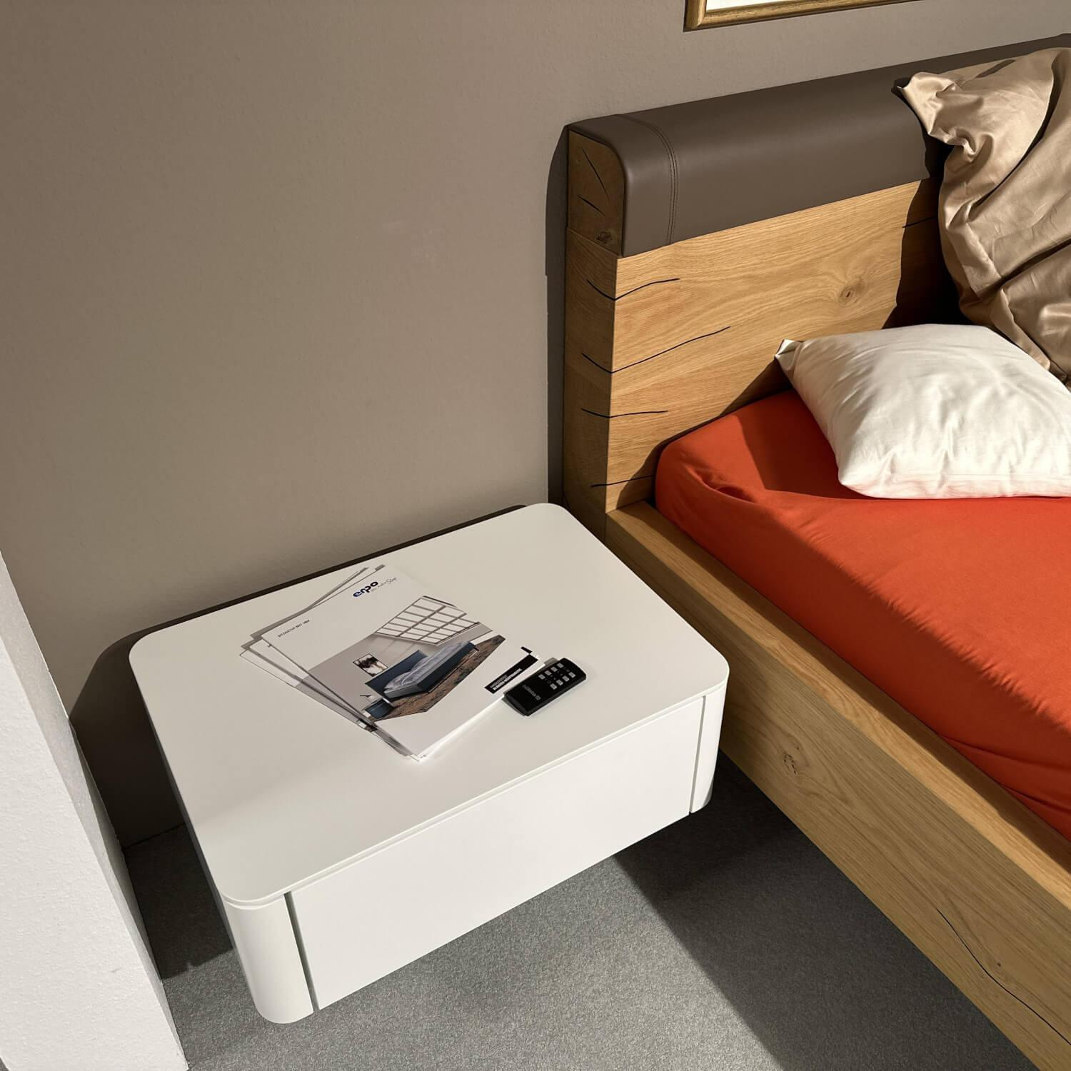 Hülsta - Bett Gentis Eiche Naturstamm Polsterapplikation Leder 5114 Grau Braun Mit Beleuchtung Und Fernbedienung - 2