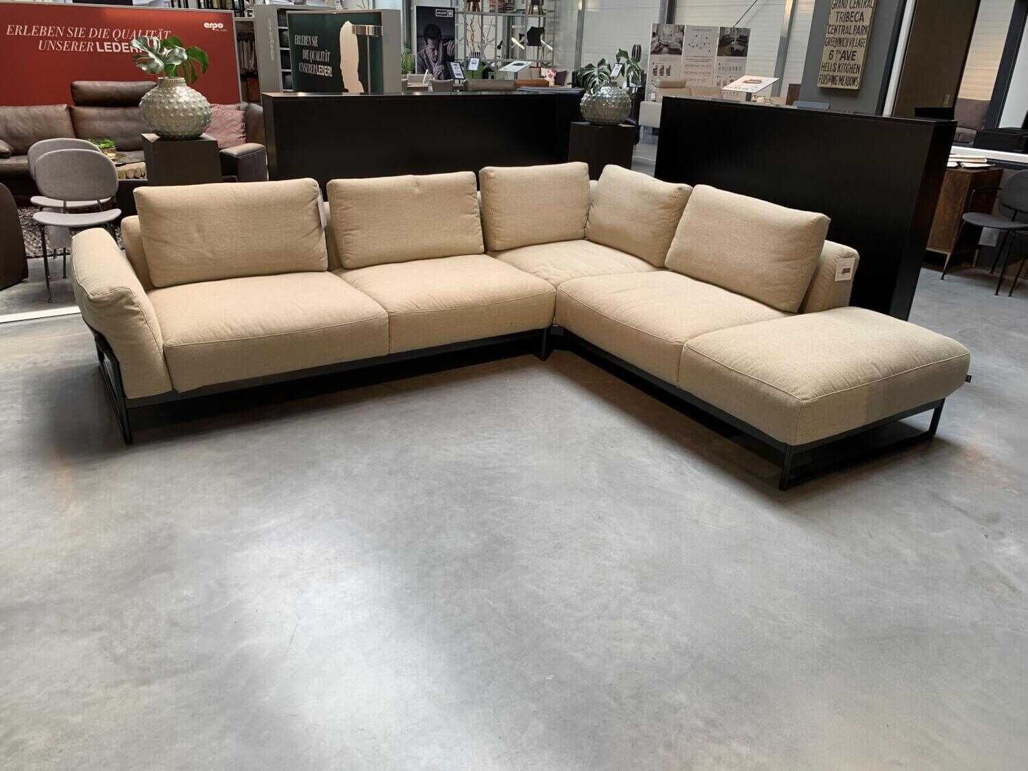 E. Schillig - Ecksofa Amore Stoff Beige mit Kissen - 2