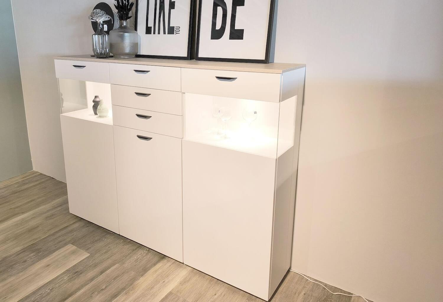 Nobilia - Highboard Nizza Eiche Montreal Nachbildung 126 Weiß Inklusive LED Beleuchtung - 4