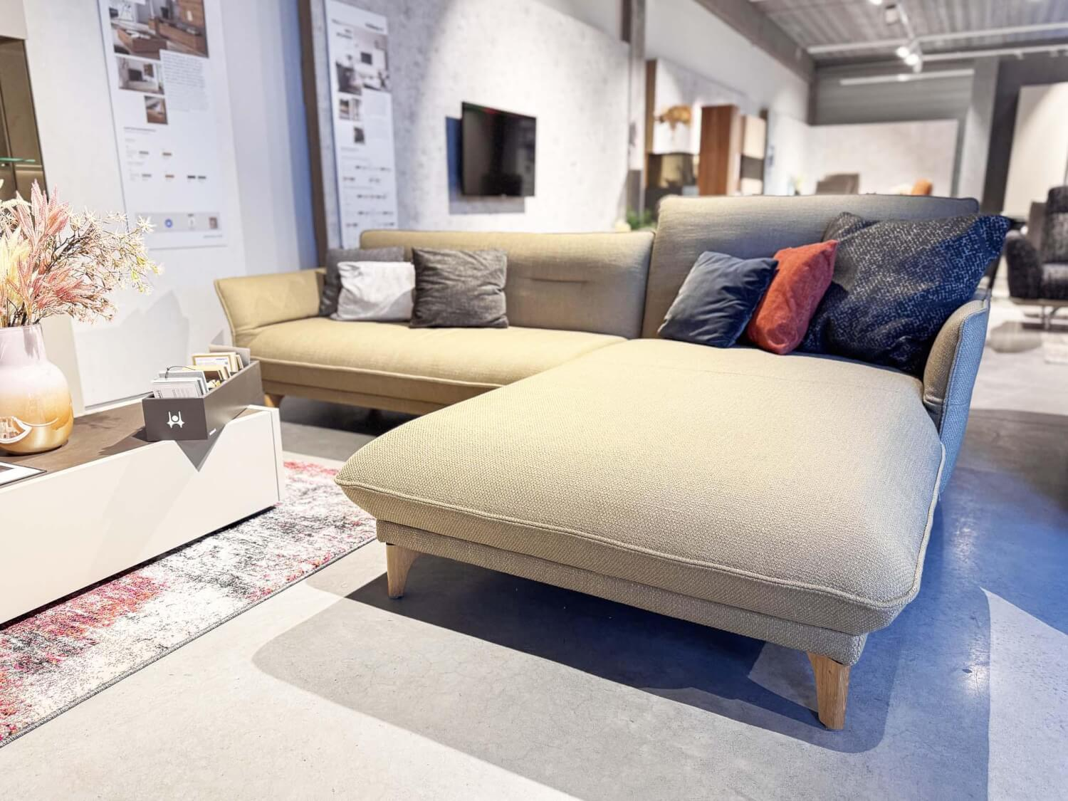 Hülsta - Ecksofa hs.430 Stoff 024-22 Grau Beige ohne Dekokissen - 3