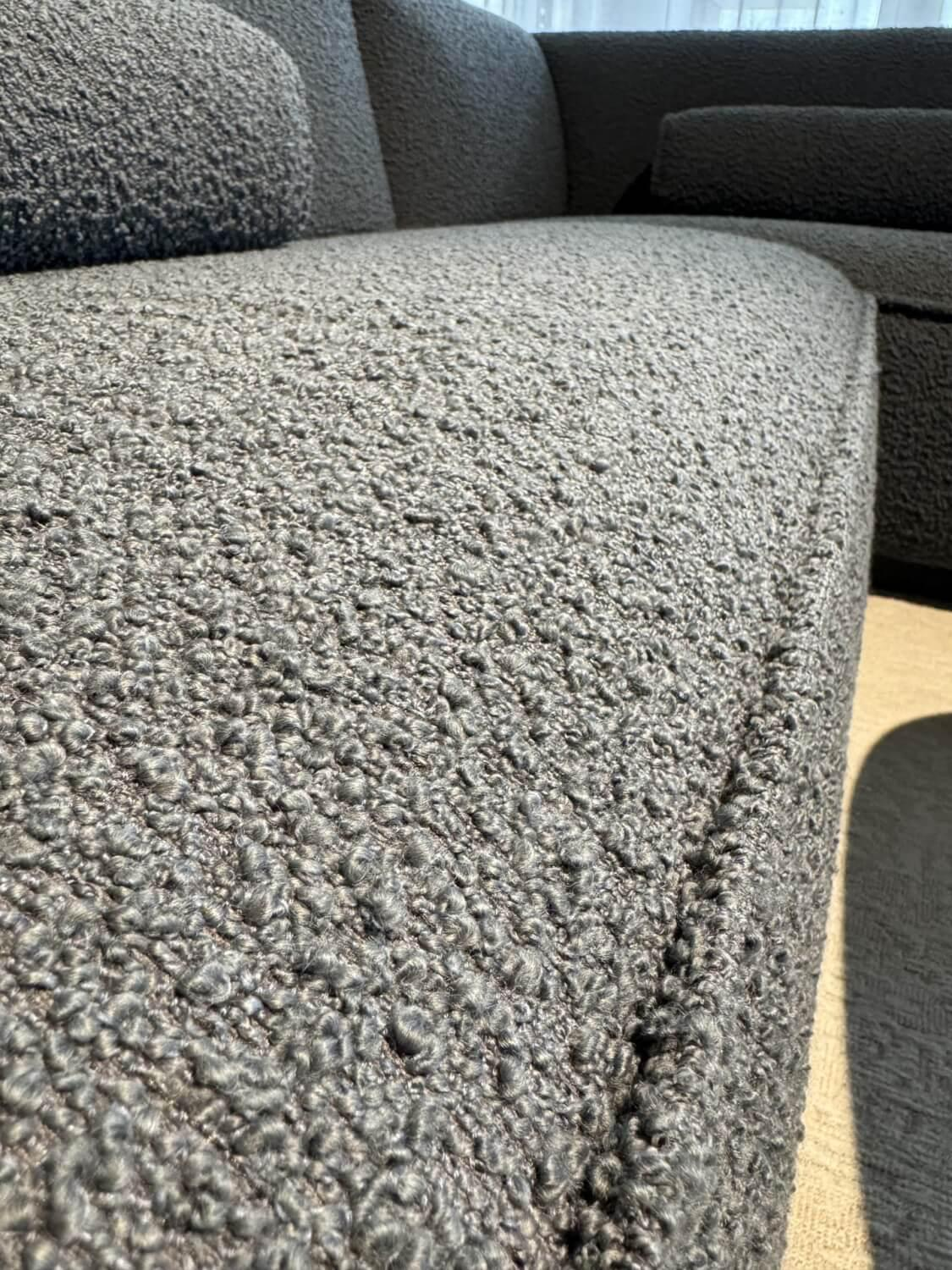 Leolux - Ecksofa Loya Stoff Bouclé 33618 Robou 18 Steel Grau Inklusive Kopfstütze Und Armrollenkissen - 5