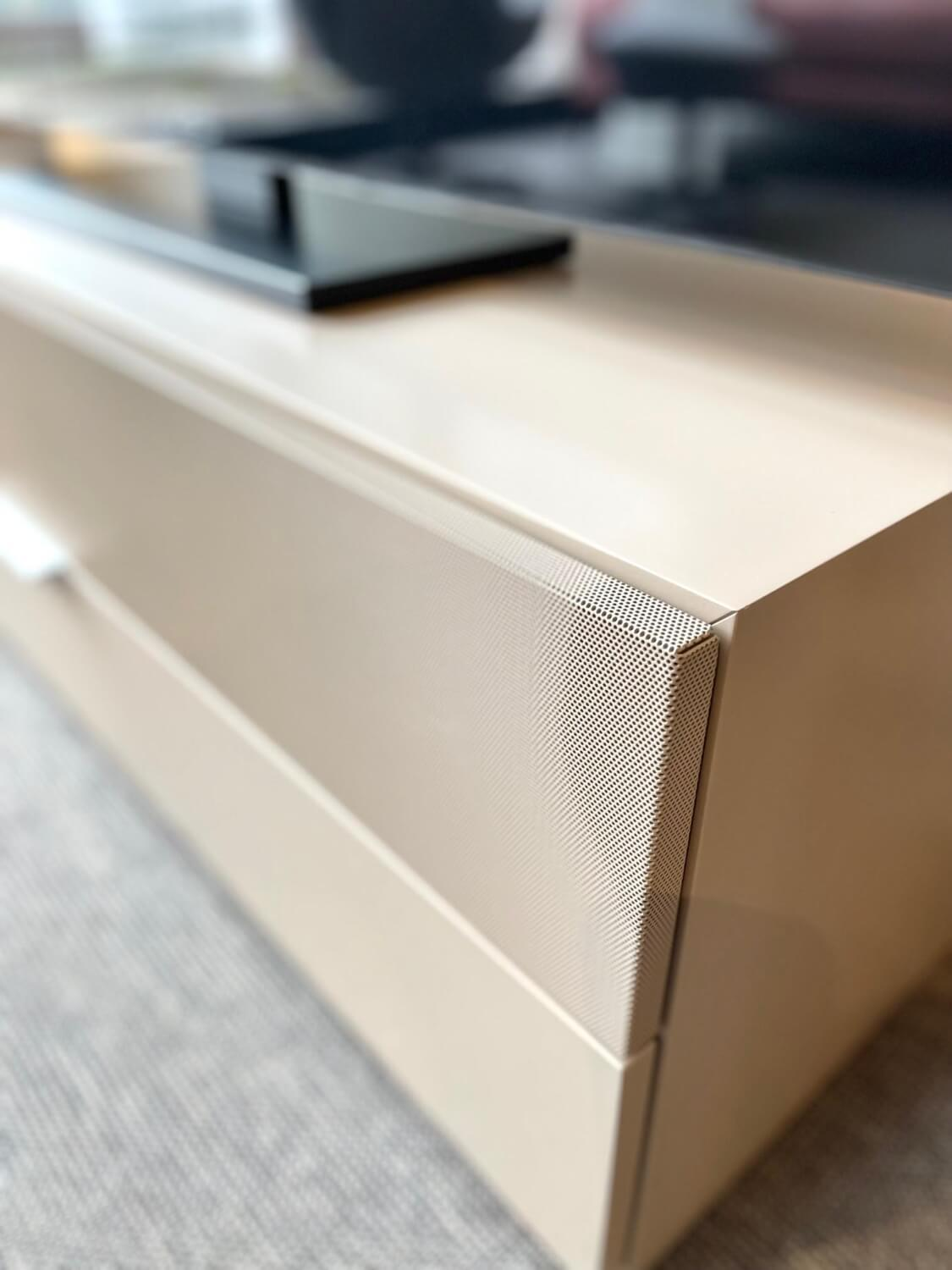 Contur - Wohnwand 3900 Lack Terra Beige Und Lack Verkehrsweiß Absetzung Wildeiche Coffee Mit Soundfaktor - 10