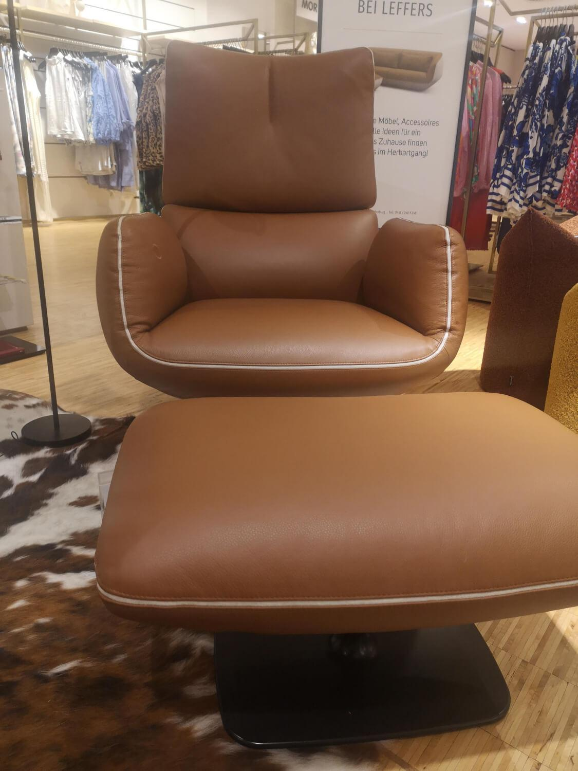 COR - Sessel Jalis Lounge Leder 200 Cognac Braun Kontrastnaht mit Hocker - 4