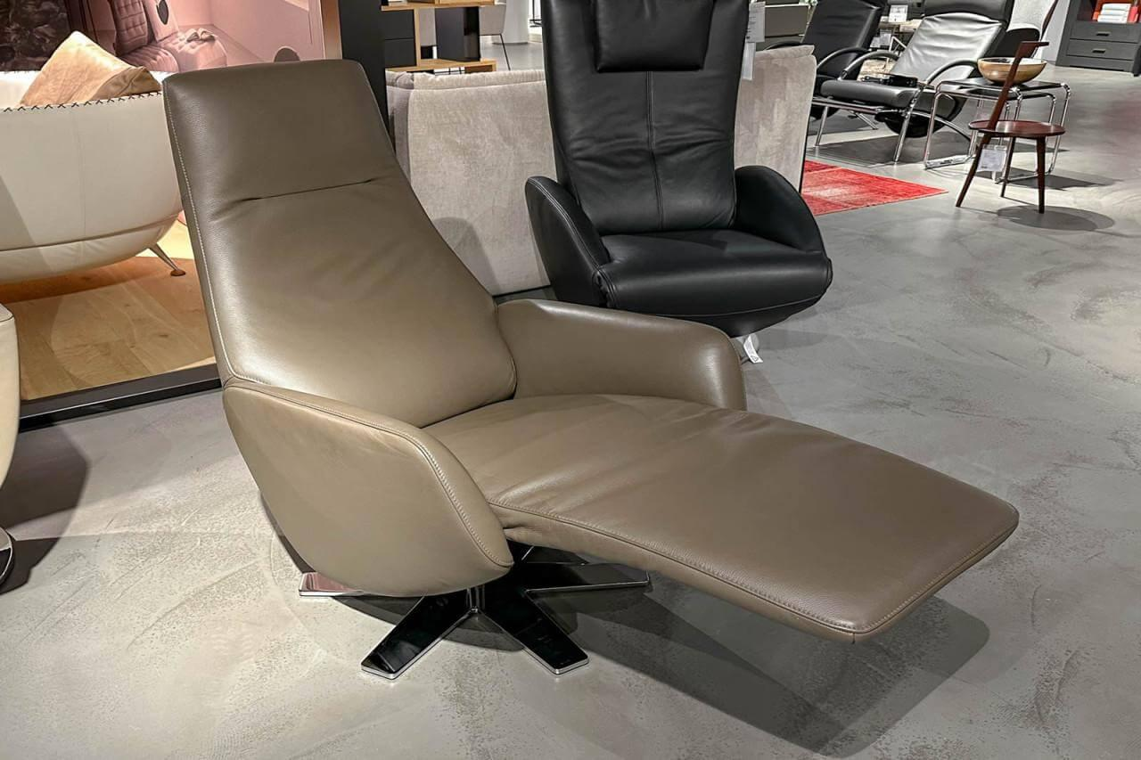 De Sede - Elektrosessel Skye Leder Living Truffle Braun 6 Sternfuß Hochglanz Verchromt - 3