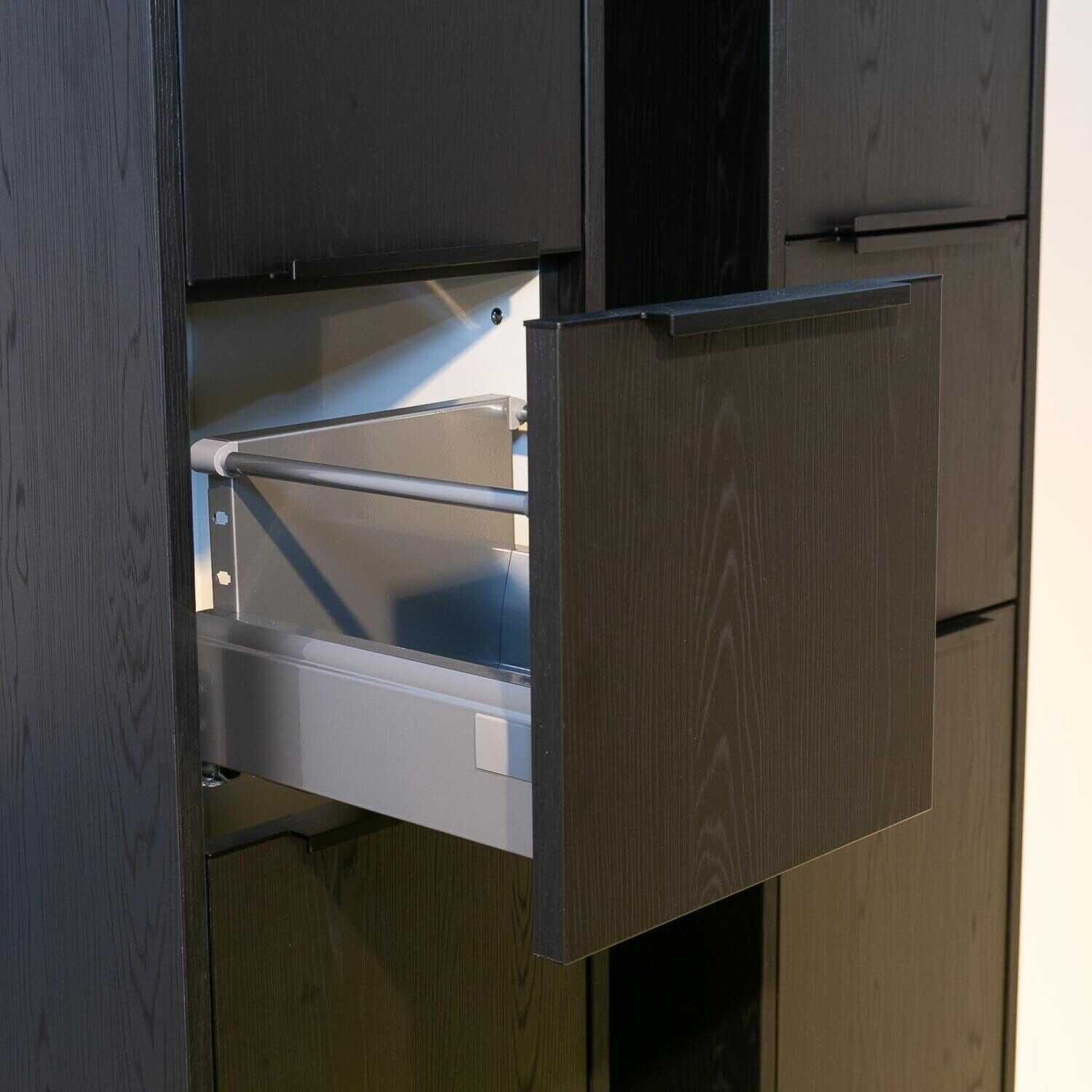 Nobilia - Wohnwand Flash 382 Structura Front Eiche Nero NB Abdeckplatte Rostrot - 7