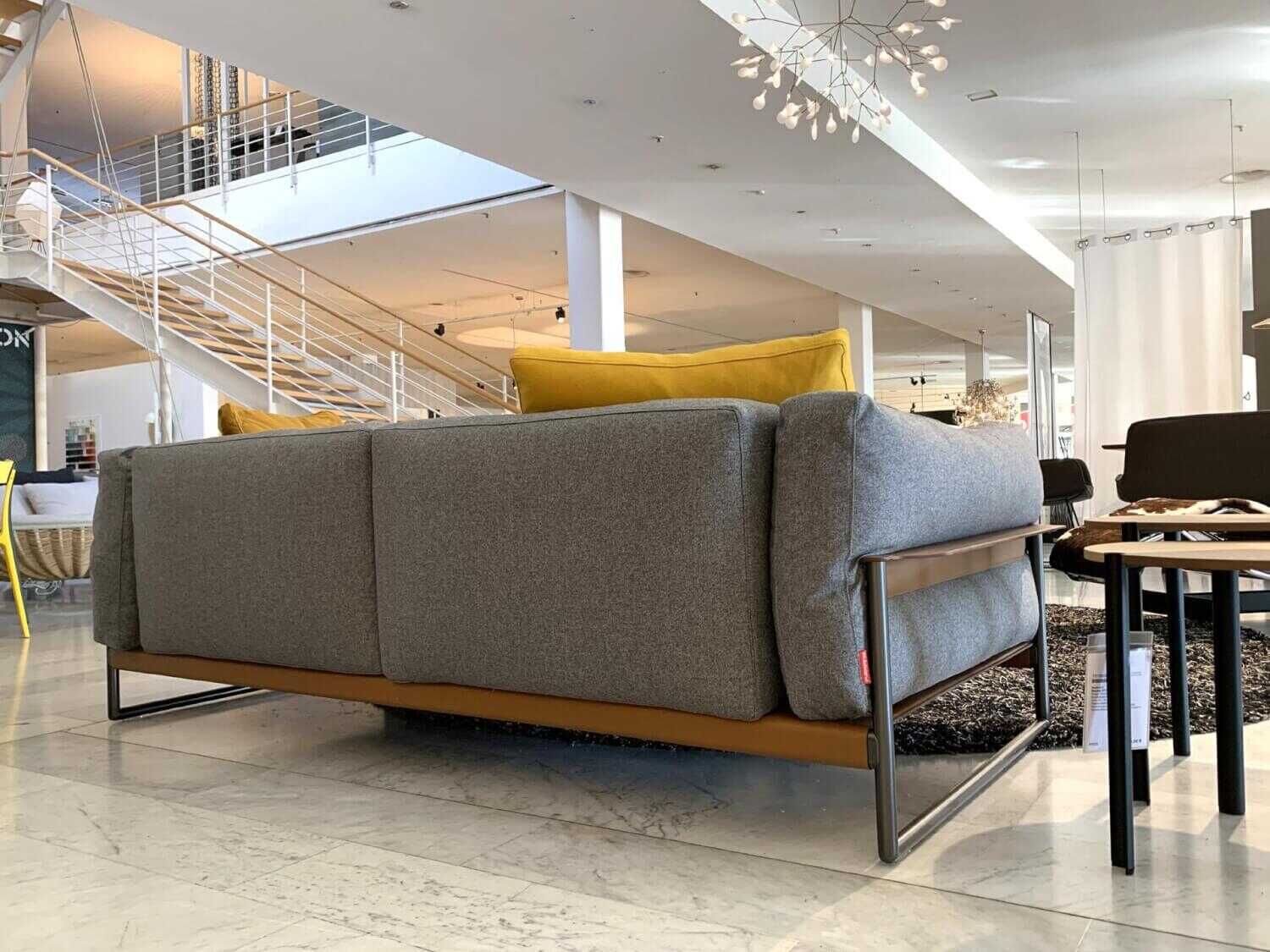 Flexform - Sofa Zeno Light Stoff Graumeliert Gestell Metall Brüniert mit 2 Kissen - 2