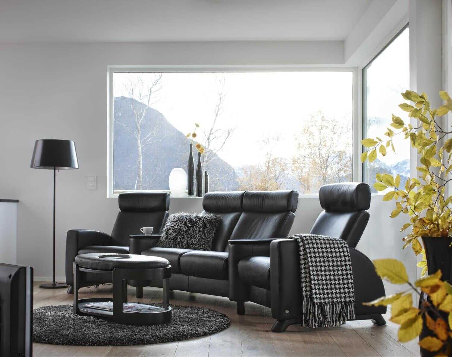 Kinosofa Arion Leder Schwarz inkl. Hocker mit Tischplatte