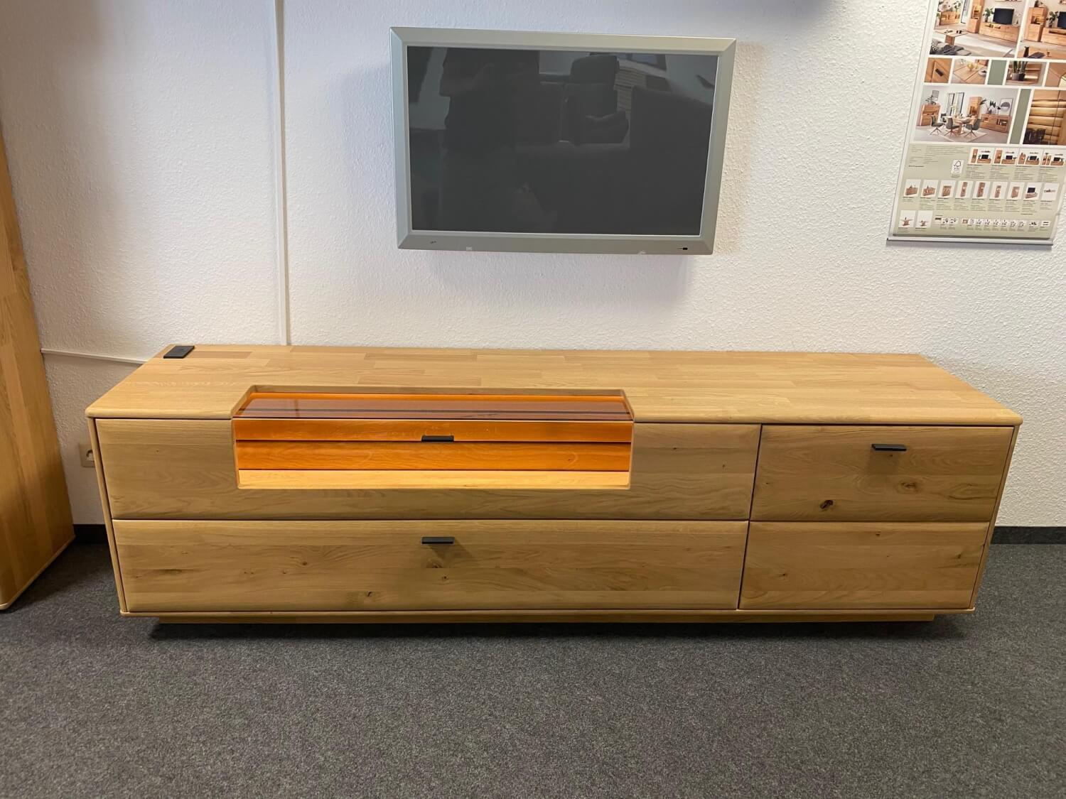 MCA Furniture - Wohnwand Girona Ast-Balkeneiche Massiv Keilgezinkt - 7