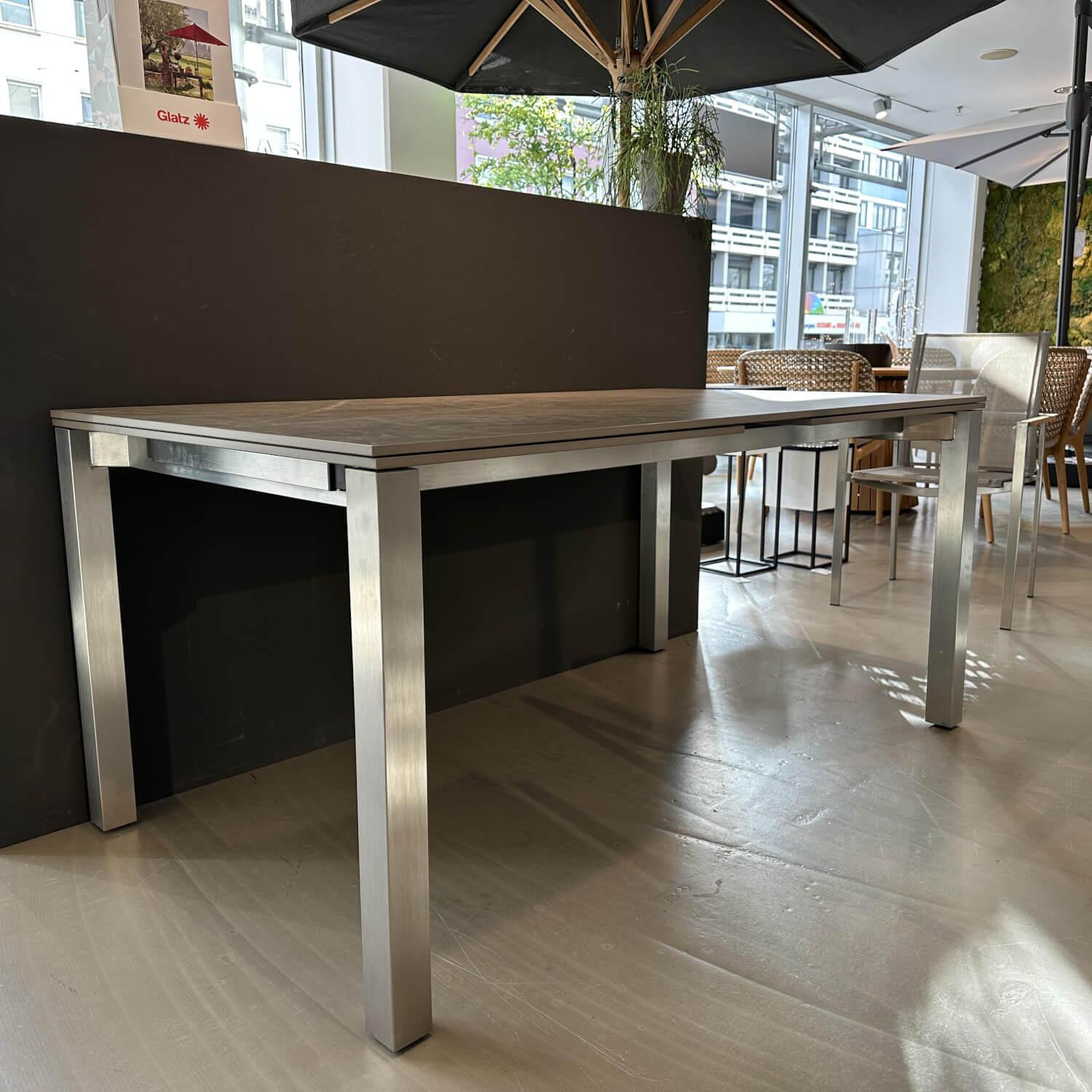 Zumsteg - Ausziehtisch Spezia Platte Dekton Keramik Dark Grey Grau Gestell Edelstahl CNS Mit Beidseitiger Verlängerung - 5