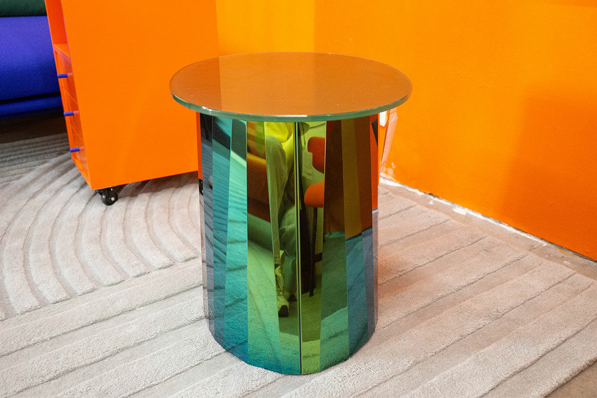 ClassiCon - Beistelltisch Pli Side Table Low Platte Glas Lackiert Topasgrün Gestell Edelstahl - 5