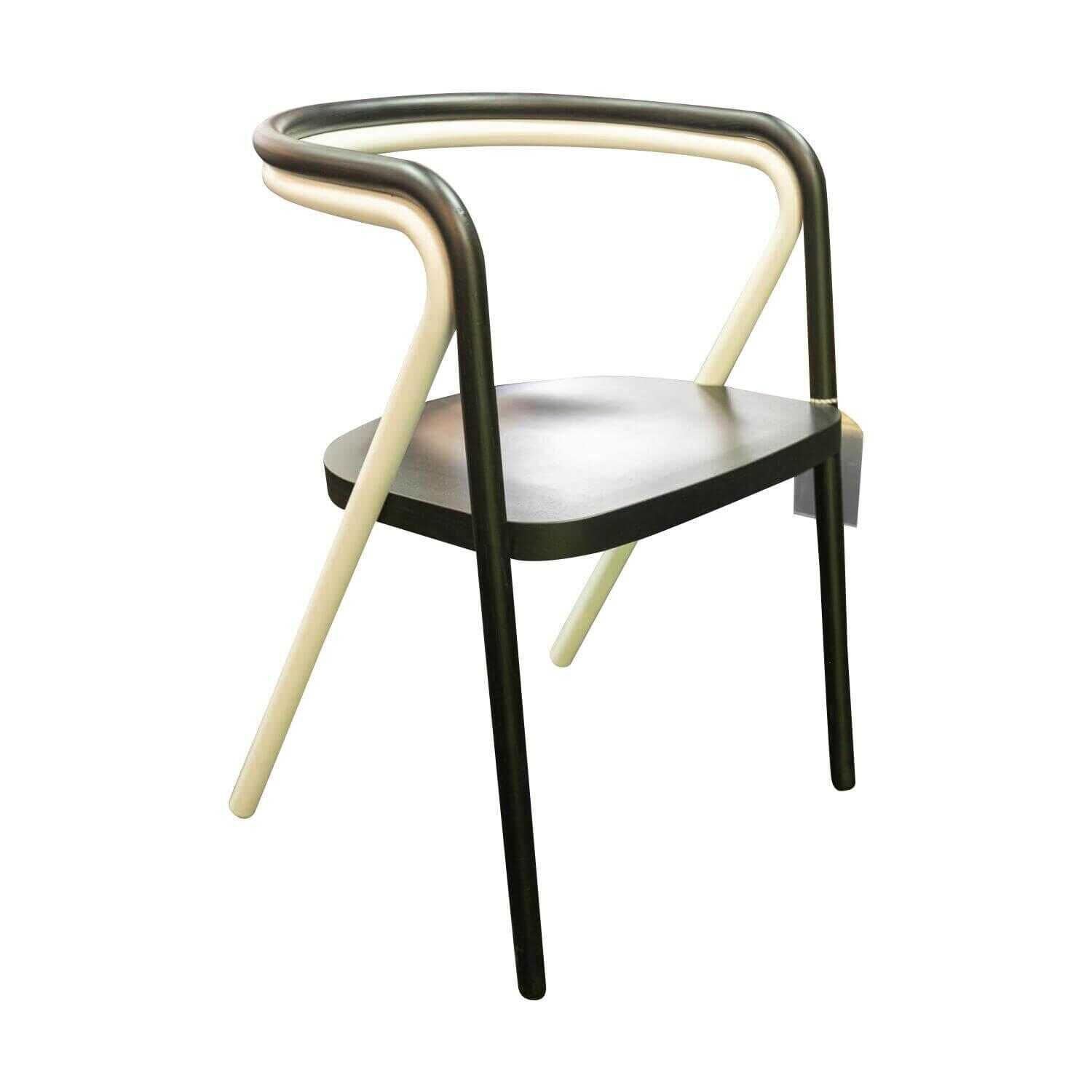Chair 2 Gestell Esche Massiv Schwarz Metallrohr Weiß Matt Sitzfläche Birkenholz mit Massivesche