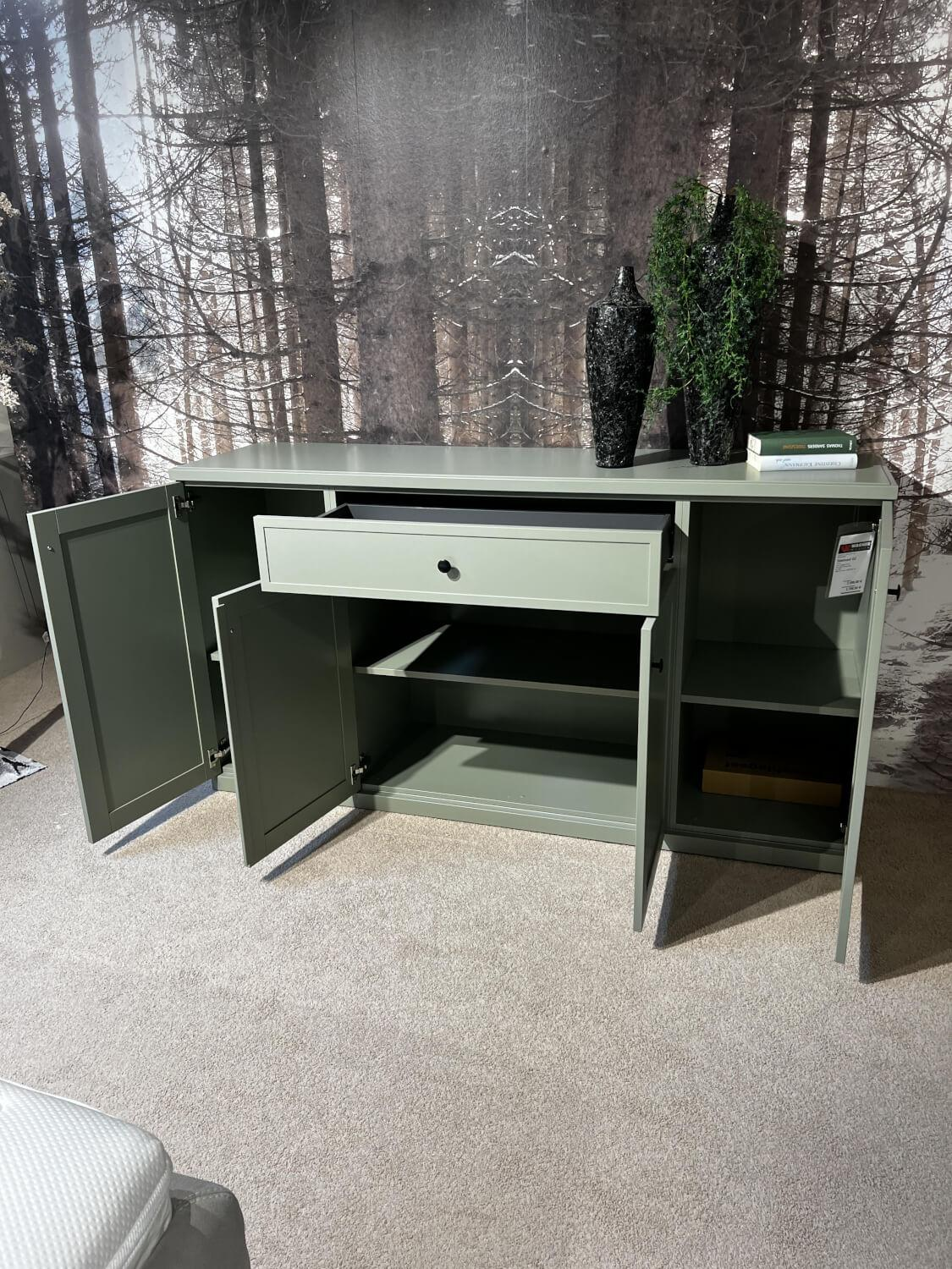 IRO - Sideboard Caseda Lack Schilfgrün Griffe Schwarz Matt - 3