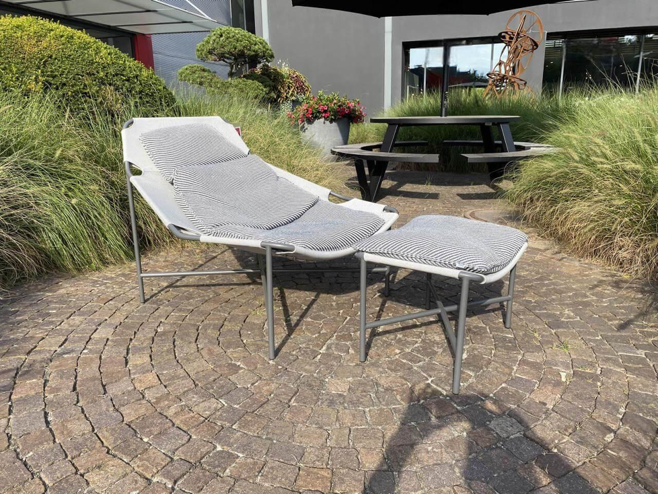 Rolf Benz - Outdoor Sessel 228 Stoff 18 020 Seidengrau Grau Gestell Edelstahl Anthrazit Matt Pulverbeschichtet Mit Hocker - 3