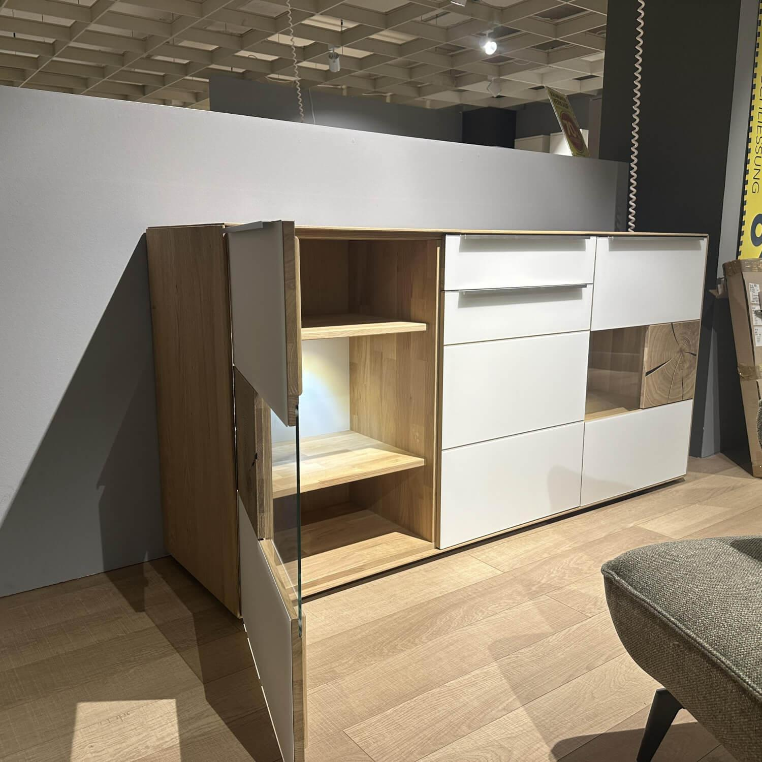 Mondo - Sideboard Natur Talvera Asteiche Massiv Gebürstet Weißgeölt Akzent Weißglas Griffe Edelstahloptik - 6