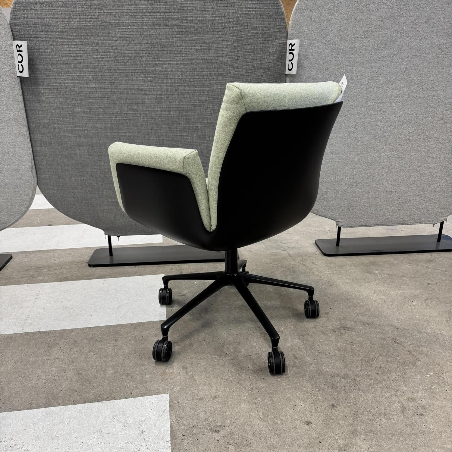 COR - Stuhl Alvo 825 Stoff Divina MD 913 Hellgrün 110 Schale Kunststoff Schwarz Gestell Schwarz Pulverbeschichtet Mit Rollen - 2