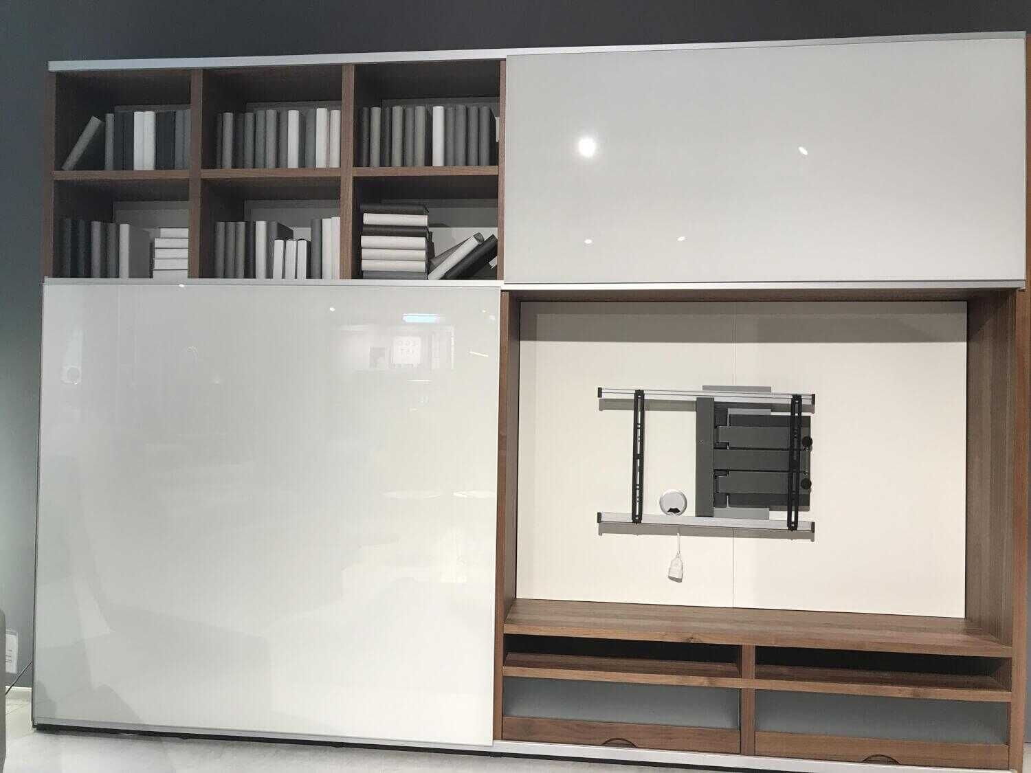 h-C3-BClsta-wohnwand-mega-design-glas-lackiert-wei-C3-9F-nussbaum-mit-tv-halterung-bb90277e3bcfpf1knFVdsj42P Hülsta - Wohnwand Mega Design Glas Lackiert Weiß Nussbaum mit TV-Halterung - 3