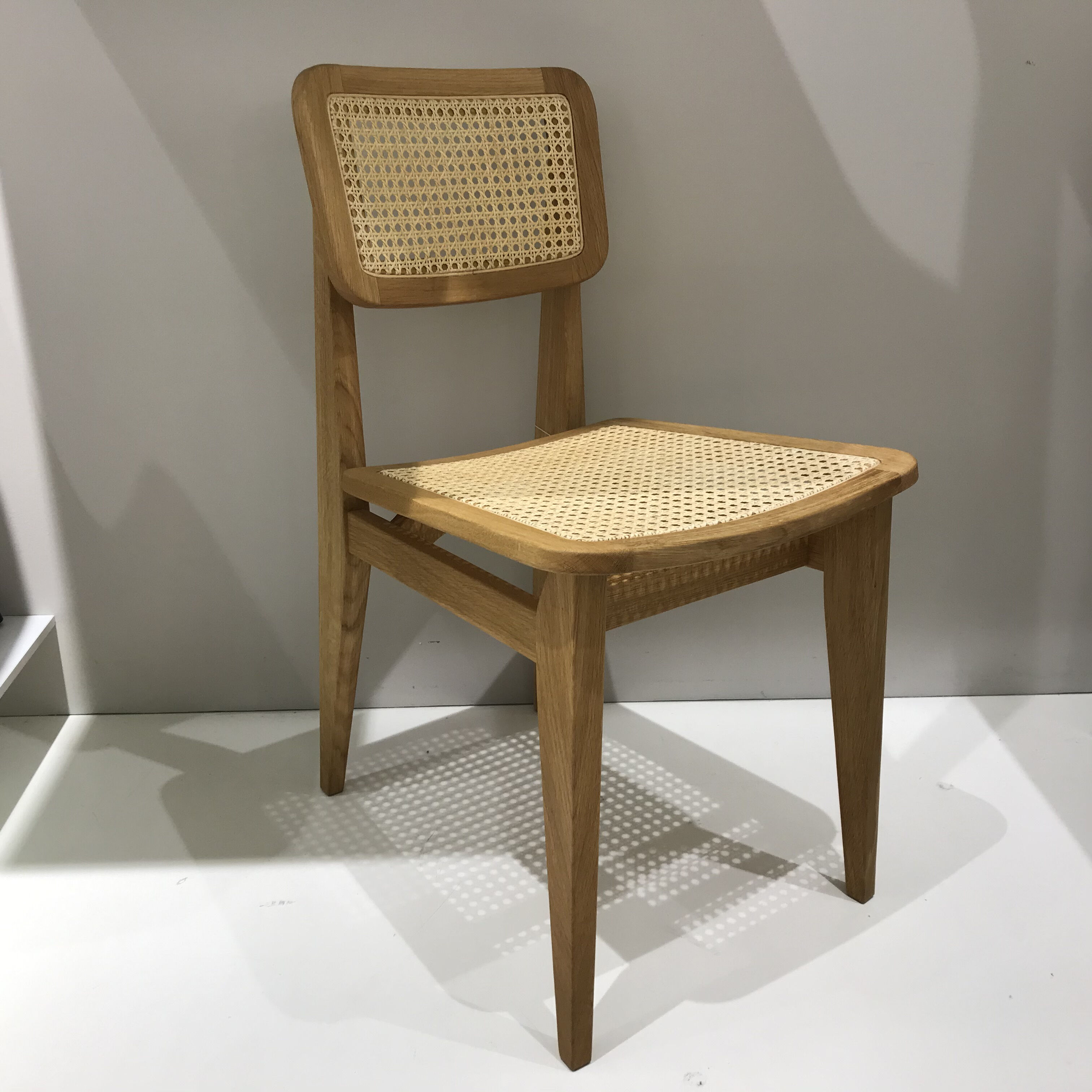 gubi-stuhl-c-chair-2-a-all-woven-cane-eiche-geoelt-mf-0004932-001
