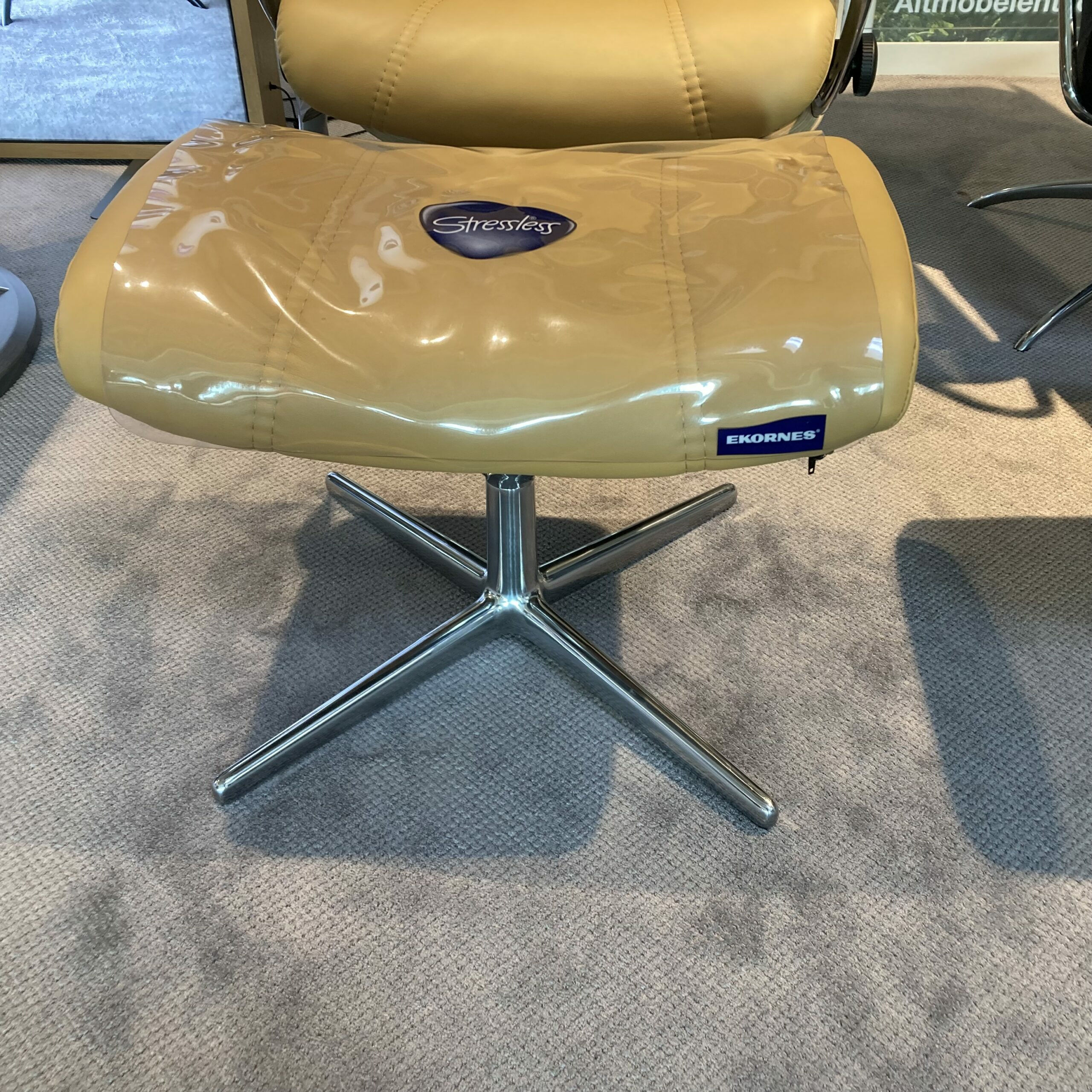 Stressless - Sessel Consul M Leder Paloma Honey Gelb Gestell Cross Aluminium Poliert Holz Eiche Mit Hocker - 2