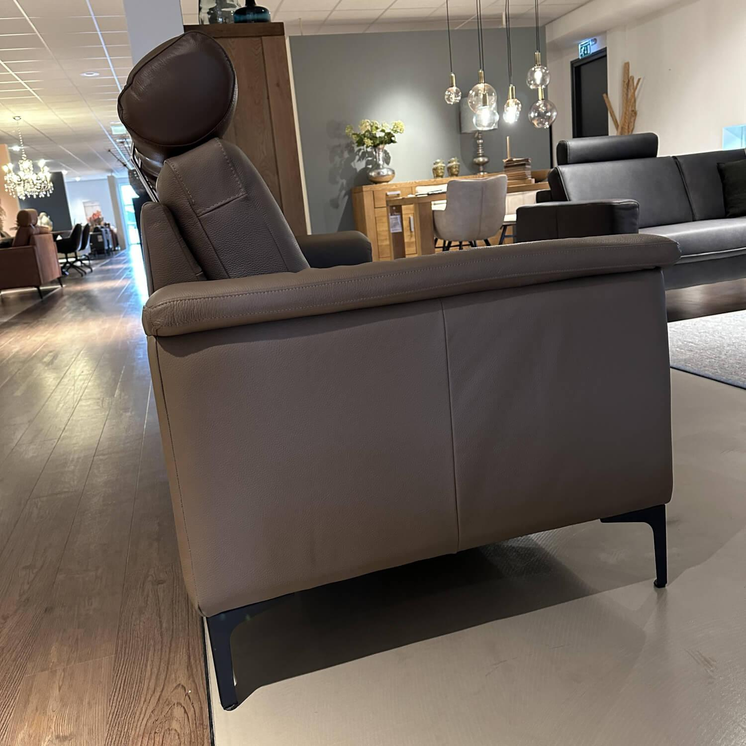 Hjort Knudsen - Sofa Nordic Cross 2601 Bezug Leder Split Muskat 450 Braun Elektrisch Verstellbar Füße Metall Schwarz 1A6K - 4