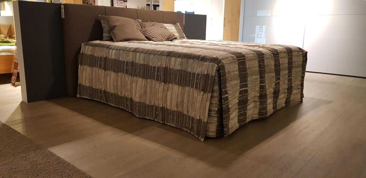 RUF Betten - Polsterbett Composium Stoff Braun mit Matratze, Kissen und Tagesdecke - 3