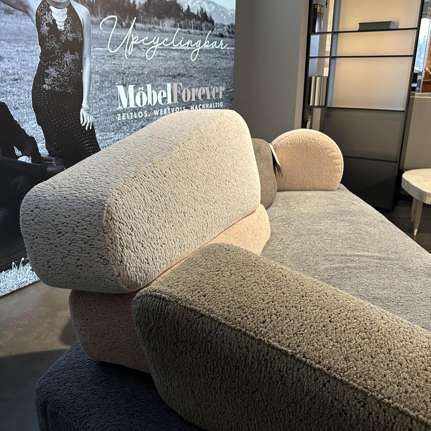 Brühl - Sofa Mosspink Stoff 6450 0095 Grau Zylinderfuß Aluminium Silber Inklusive Hocker - 2