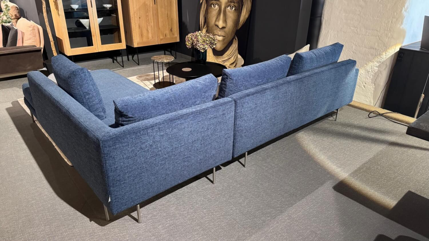 Wendelbo - Ecksofa Edge Stoff Zest 12 Blau Grau Gestell Edelstahl Inklusive Kissen - 4