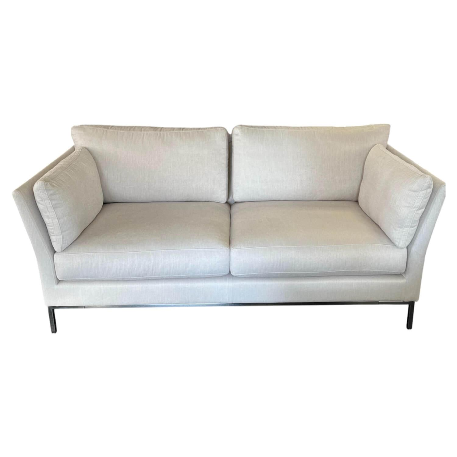 IP Design - Sofa John Edwards 8 Stoff Noah IP1744 272 Beige Sockel Metall Glanz Inklusive Armkissen - 1
