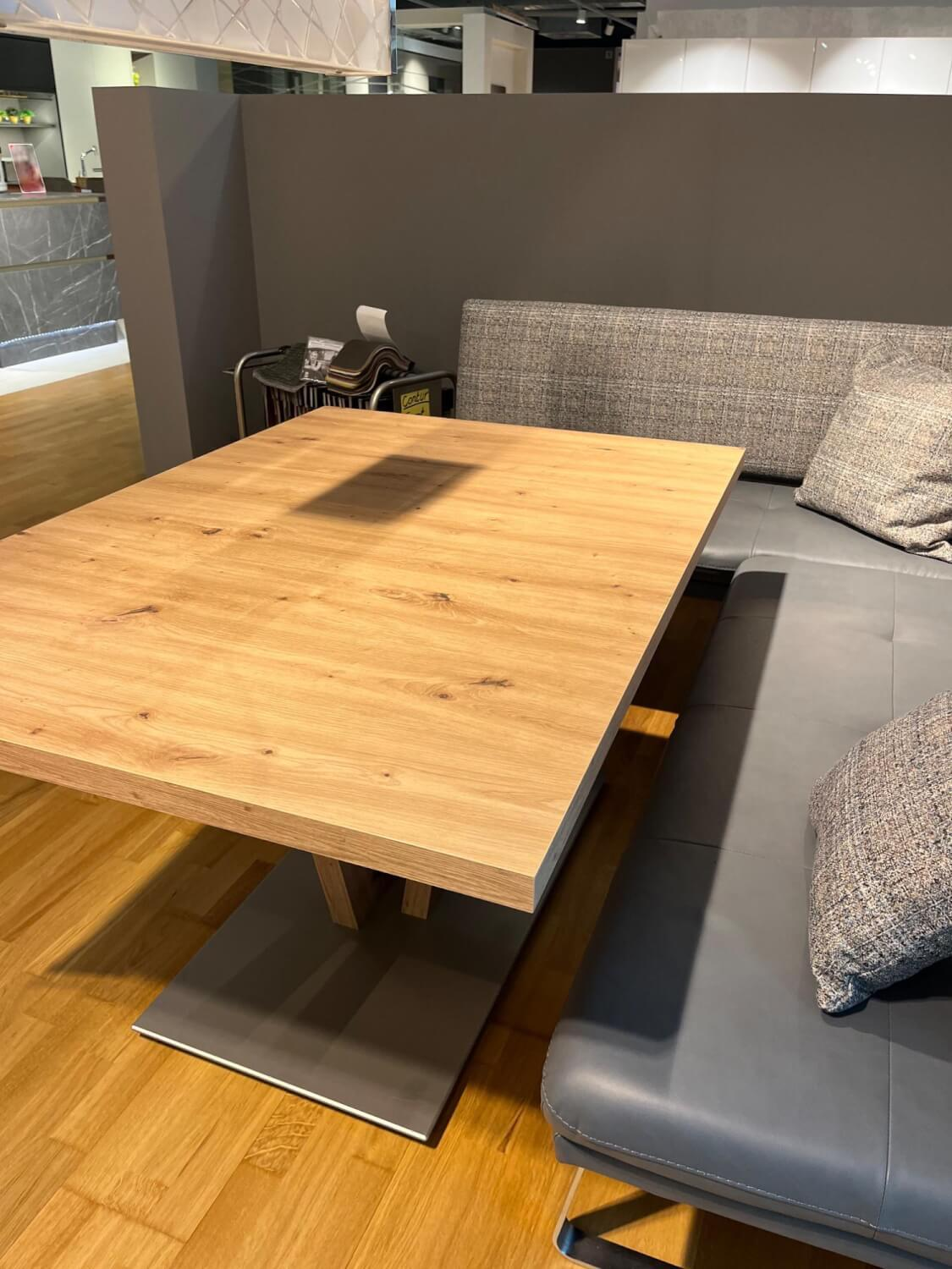 K+W - Funktionstisch Vari Artisan Eiche Nachbildung Bodenplatte MDF Edelstahldekor Mit Ansteckplatte - 2