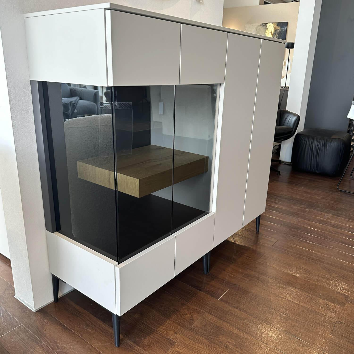 Loddenkemper - Highboard Minos Holz Furnier Mit Glaseinsatz Kristallgrau Grau Füße Schwarz Balken In Absetzung Rechts - 8