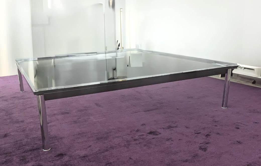 Cassina - Couchtisch LC10-P Tischplatte Klarglas Gestell Stahl verchromt - 3