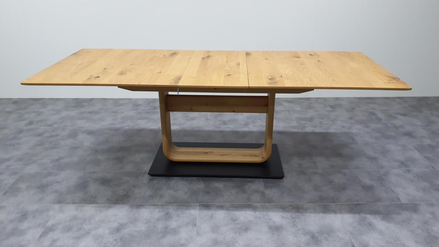 K+W - Tisch 5230 2D Ausziehbar Platte Asteiche Echtholzfurnier Gestell Eiche Bodenplatte Metall Schwarz - 2