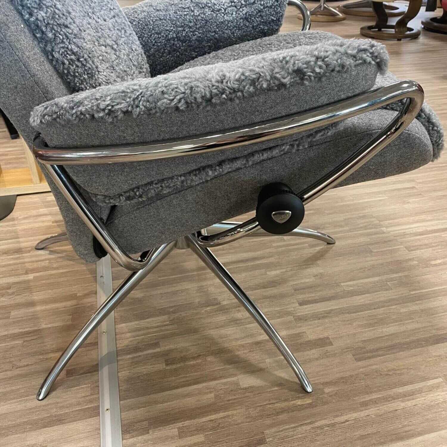 stressless-paris-stressless-sessel-mit-hocker-paris-high-back-limited-edition-calido-grey-sheepskin-star-base-chrom-standard-base-f8a6d9ecf6e6 Stressless - Stressless Sessel mit Hocker Paris High Back Limited Edition Calido Grey Sheepskin Star Base Chrom S - 9