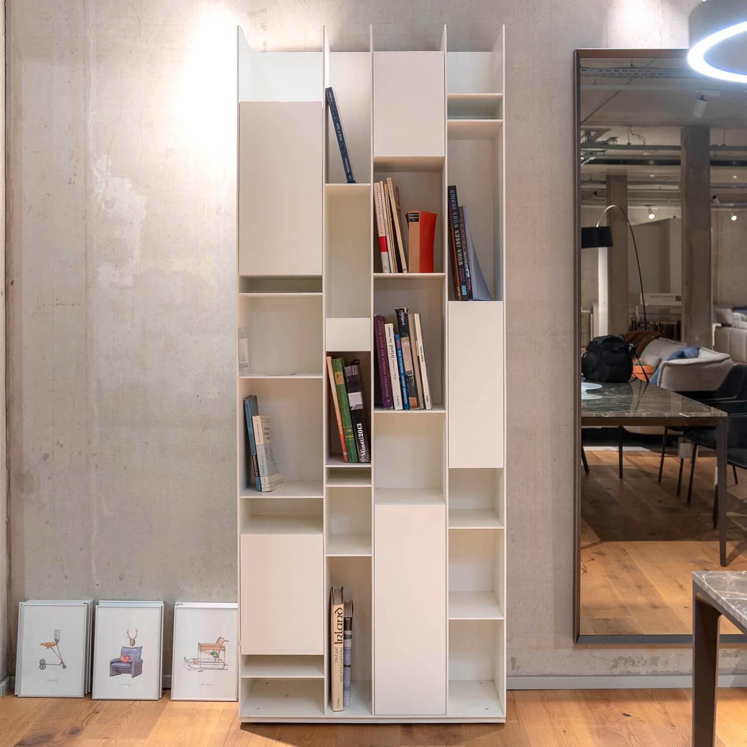 MDF Italia - Regalsystem Random Box Holzfurnier Esche Weiß Mit Verstellbaren Füßen - 3