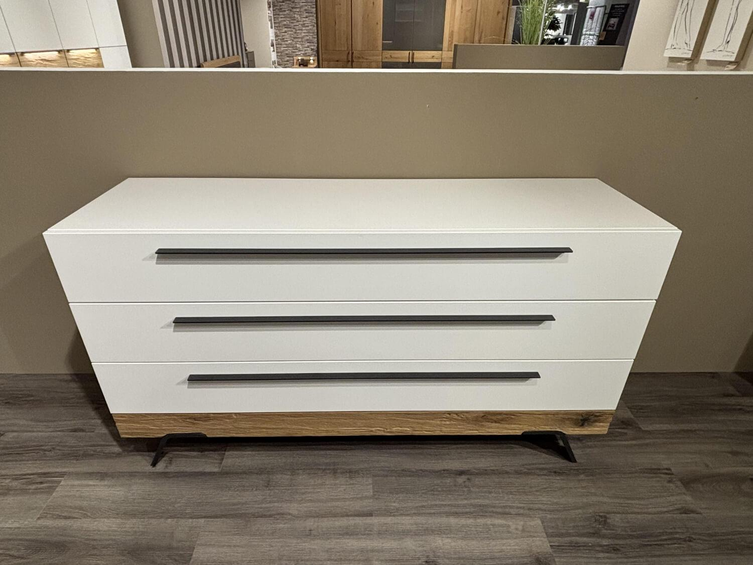 Thielemeyer - Schlafzimmer Zano Lack Weiß Absetzung Balkeneiche Gehackt Metall Schwarz - 6