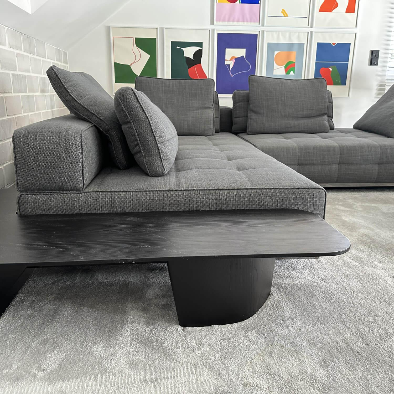 Minotti - Ecksofa Lawrence Clan Stoff Shibuya 15 Fumo Grau Gestell Massivholz mit 2 Eckkonsolen - 8