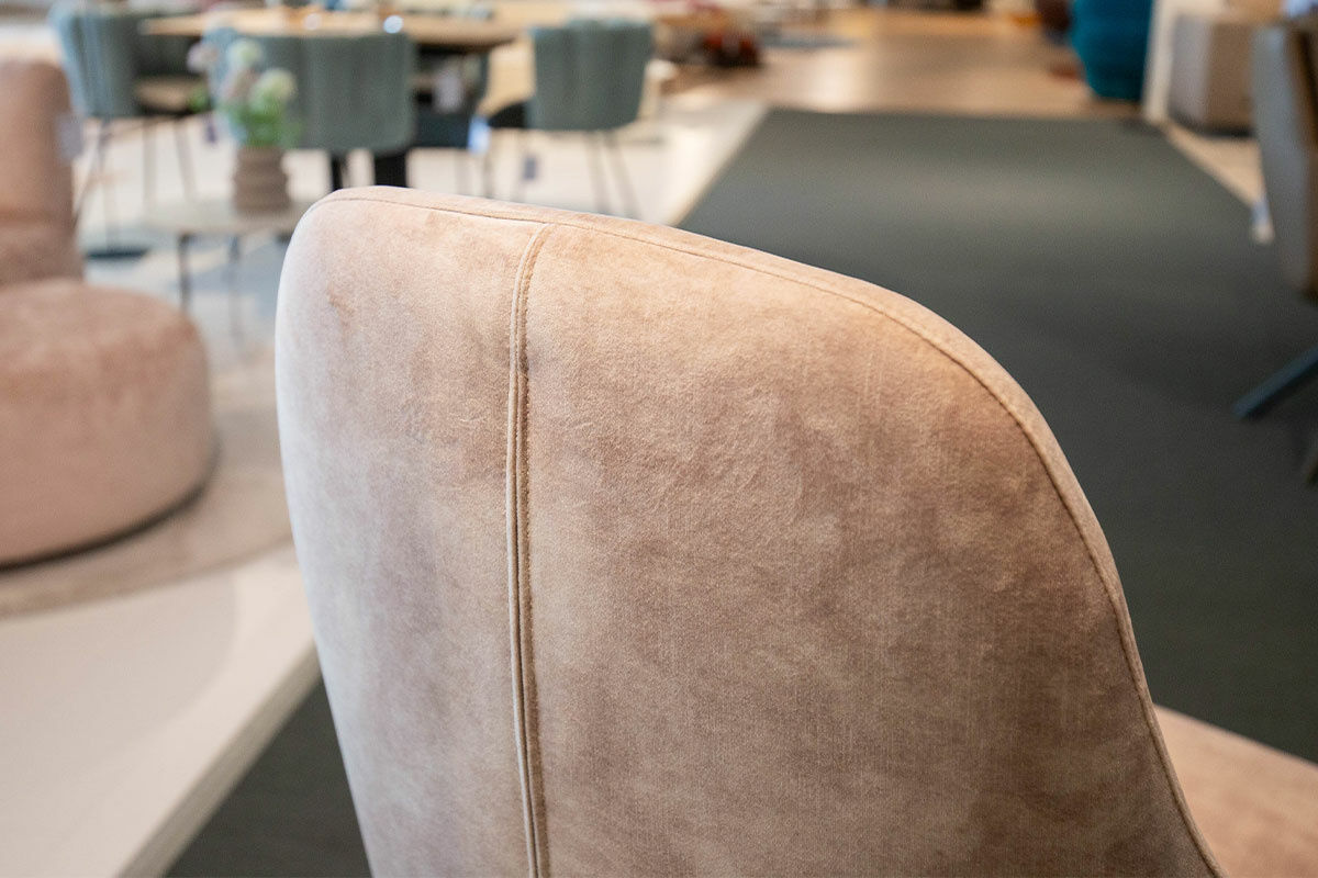 Wittmann - Sessel Bonnie Stoff Riviera Sand Beige Füße Schwarz Gebeizt - 2