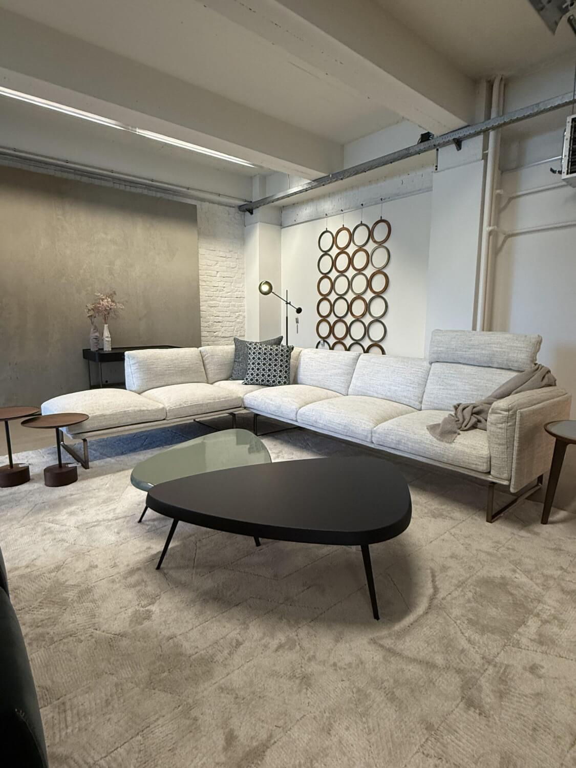 Cassina - Sofalandschaft 8 Stoff Loira Bianco Creme Weiß Creme Gestell Bronze Poliert ohne Dekokissen - 2