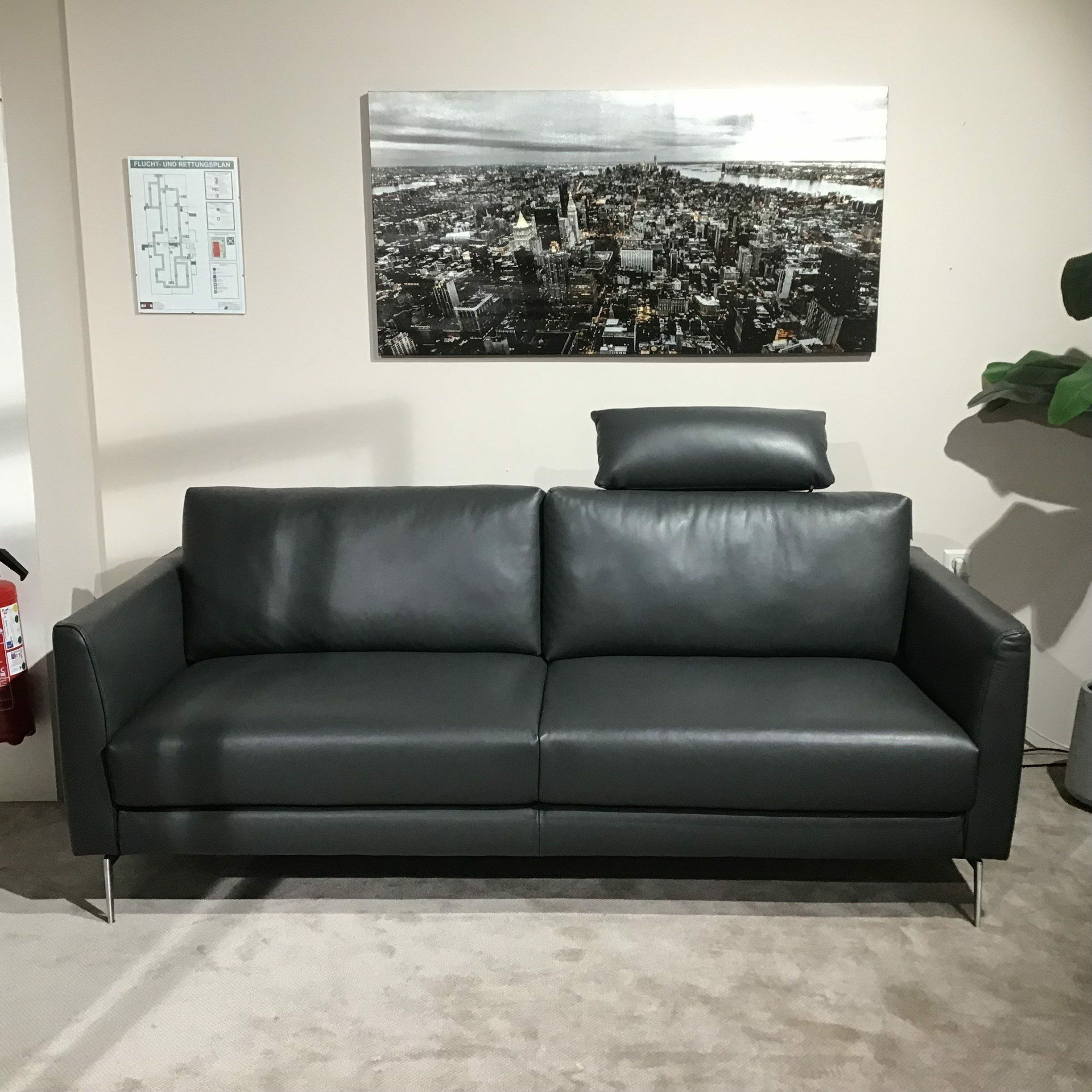 Koinor - Sofa Omega 3 C Leder Classic Pepper Schwarz Winkelfuß Aluminium Mattiert - 3
