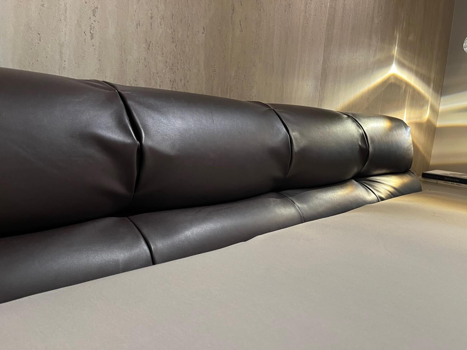 B&B Italia - Bett Tufty Time Leder 1228350 Kora Dunkelbraun Füße Eiche Natur Inklusiv Matratze und Lattenrost - 5