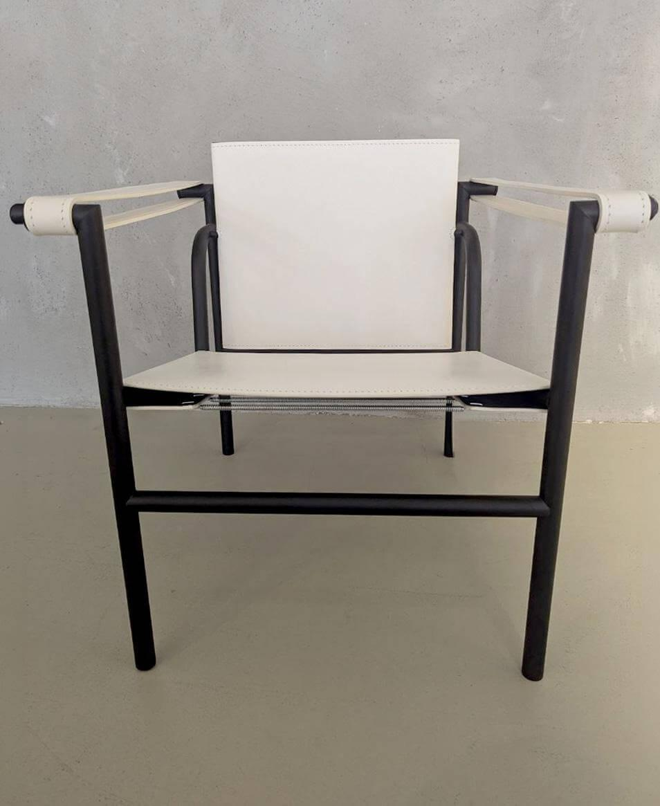 Cassina - Sessel Fauteuil Dossier Basculant Kernleder Weiß Gestell Lack Schwarz - 7