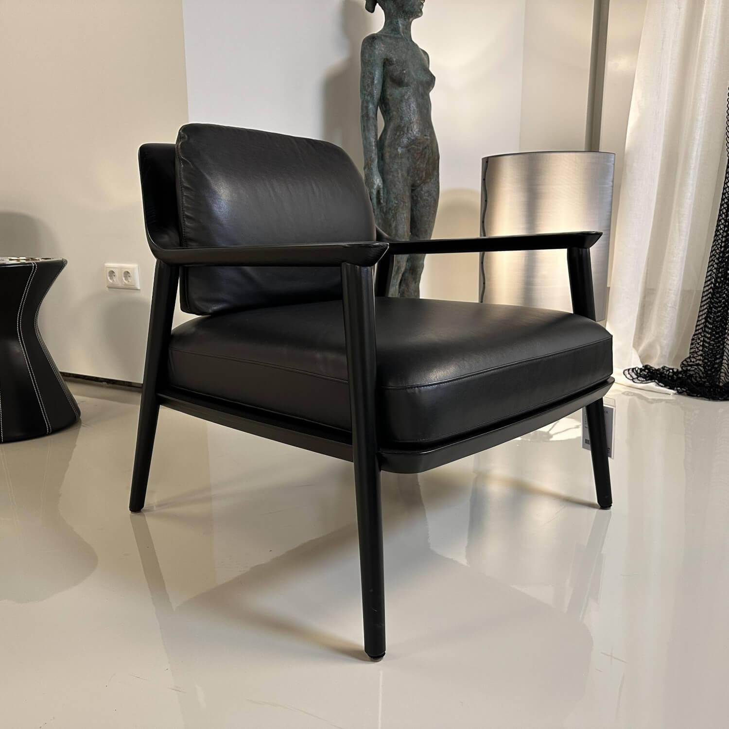 Bielefelder Werkstätten - Sessel Gatsby Leder Provence Schwarz mit Rückenkissen Gestell Esche Schwarz Gebeizt - 8