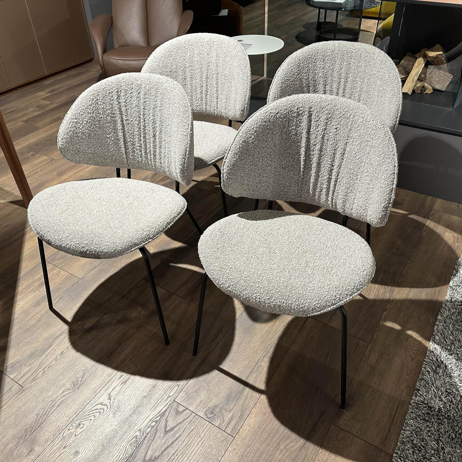 KFF - 4er-Set Stuhl Alvaro Stoff Nordic Edition Ascot 2402 Toffee Grau Beige Gestell 4-Fuß Rundroh M02 Schwarz Mit Filzgleitern - 2