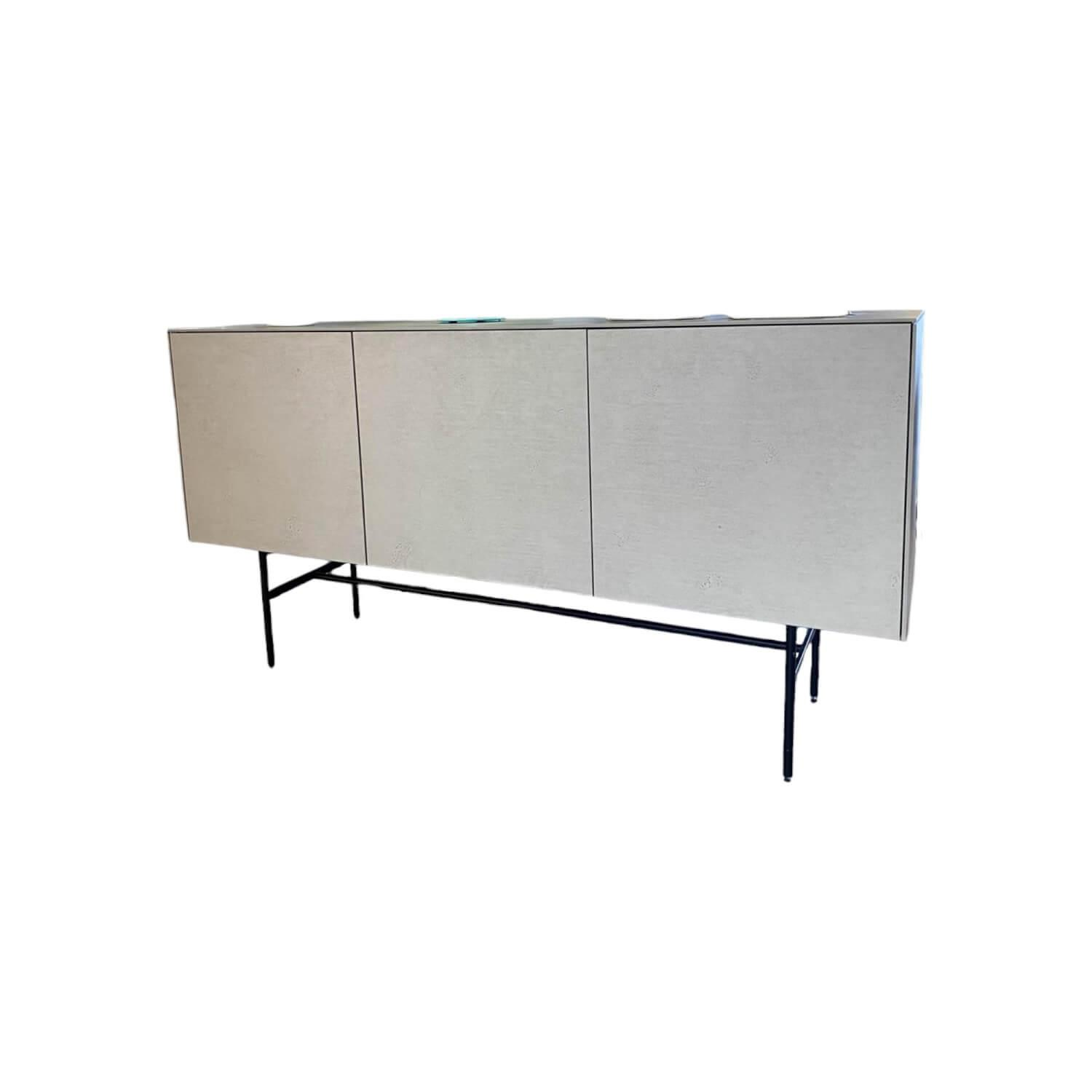 Kettnaker - Sideboard Soma Beton Grau Innen Lack Schwarz Matt Gestell Metall Schwarz - 1