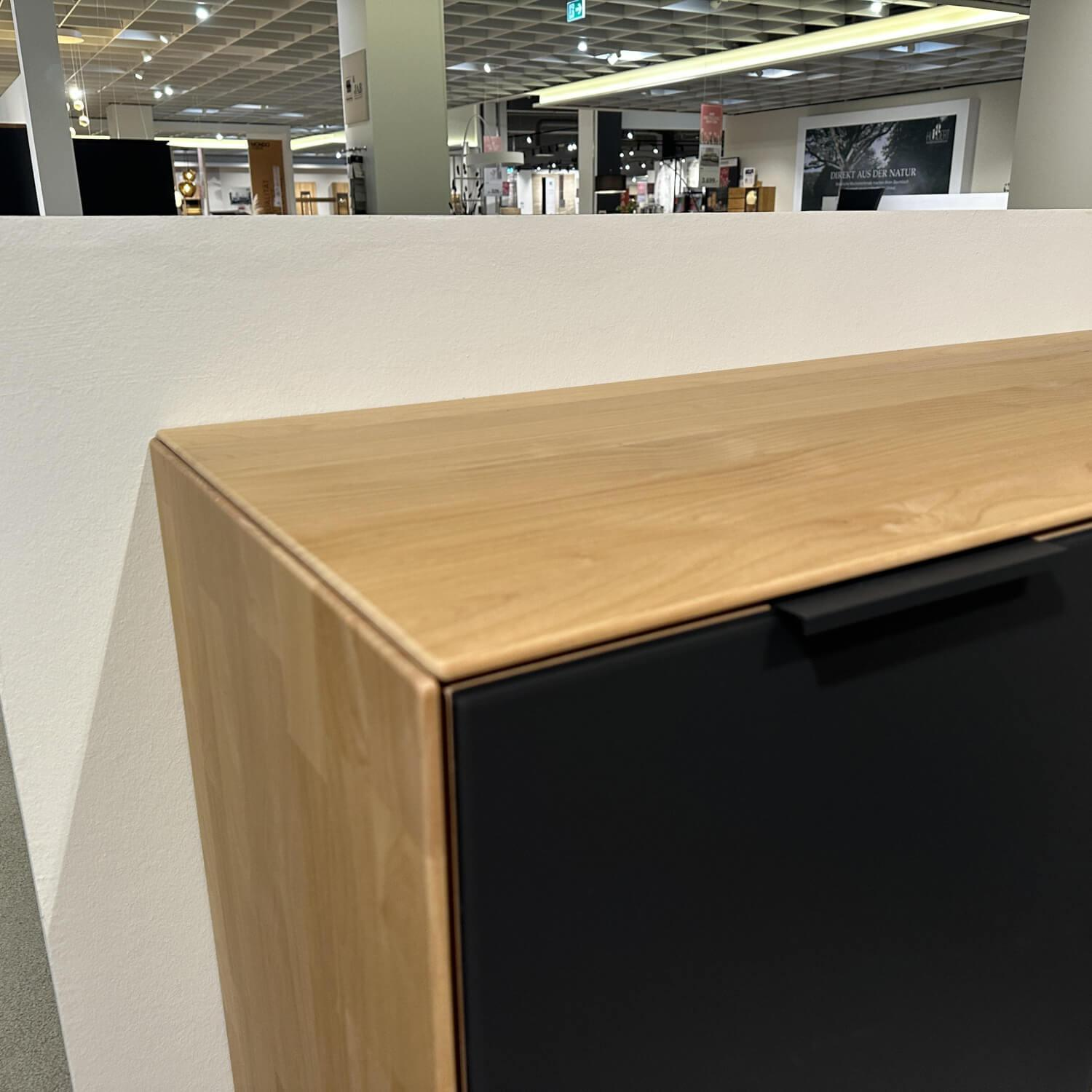 Wöstmann - Sideboard WM 2320 Holz Erle Mattglas Carbon Grau Sockel Carbonfähig - 3