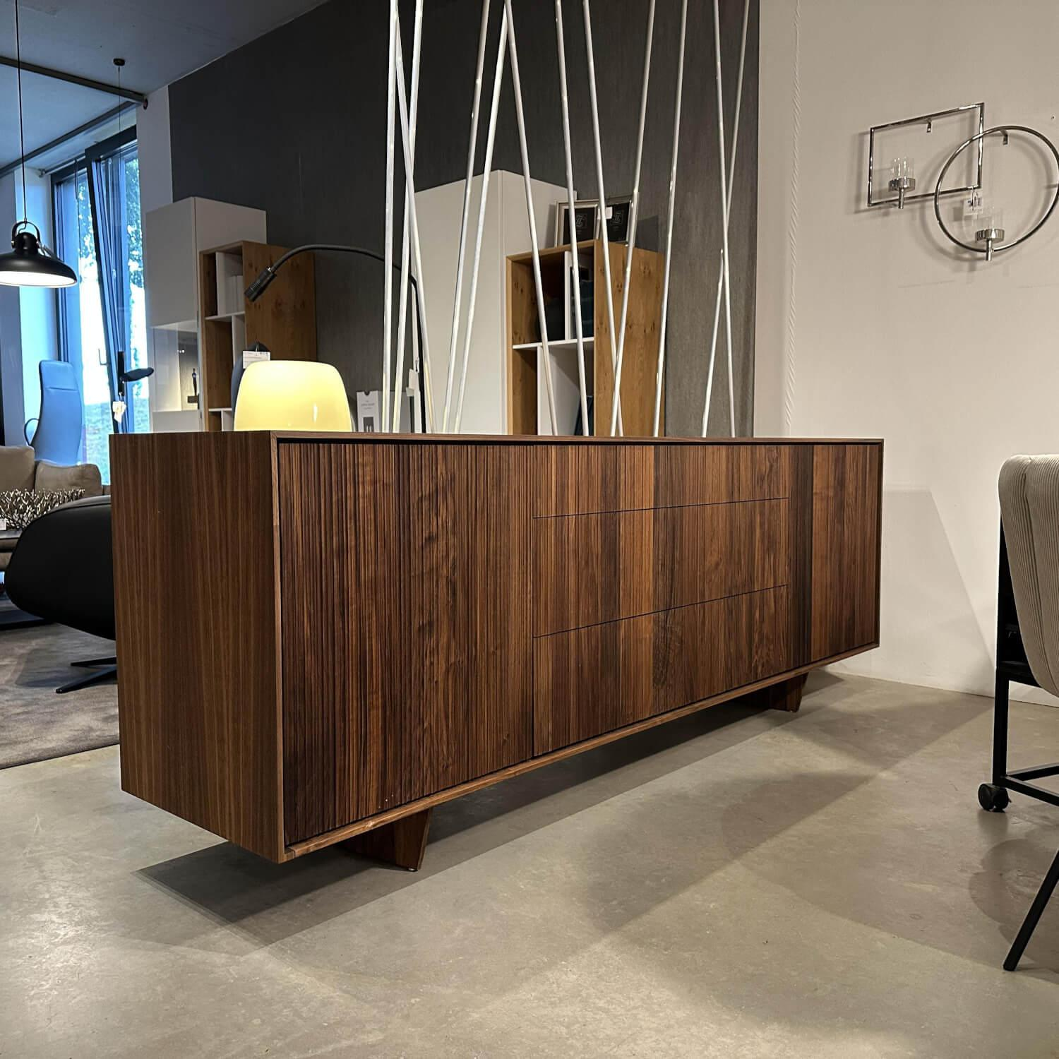 Riva1920 - Sideboard Vela Nussbaum Geölt - 4