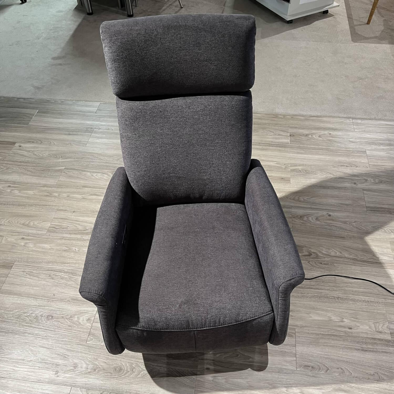Gruber - Ecksofa Calma 4 Und Sessel Casada Premium 1810 Stoff Costa Anthrazit  Füße Metall Silber Und Metall Schwarz - 8