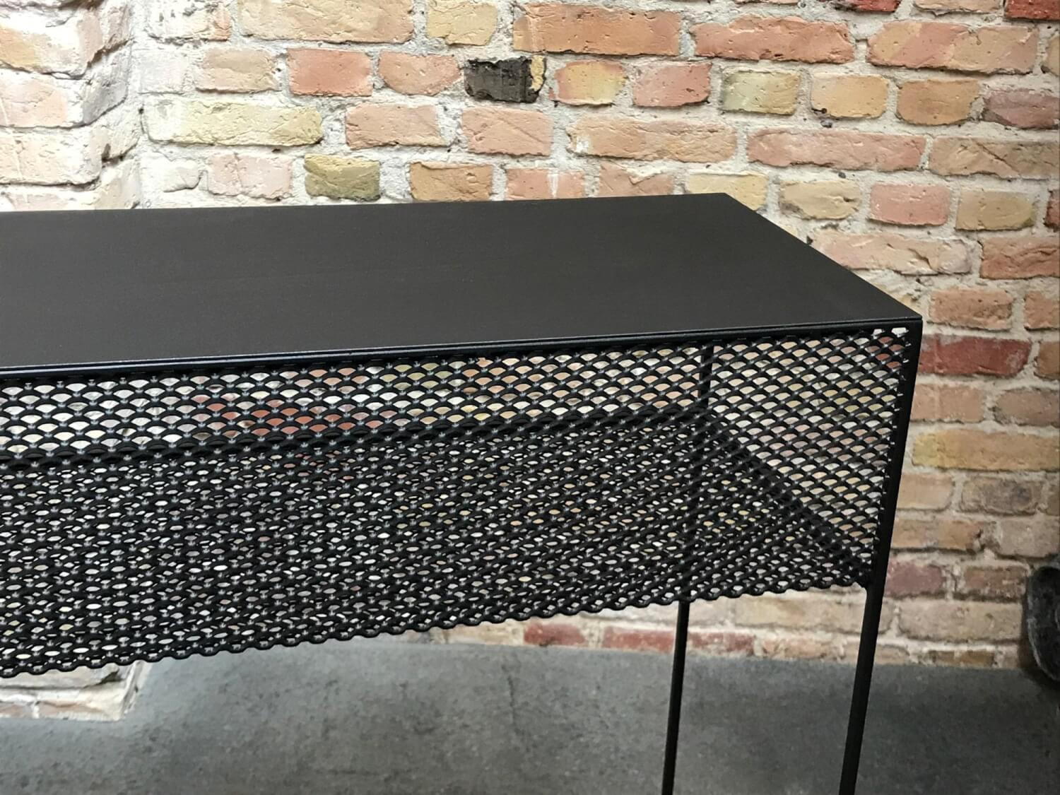 Zeus - Sideboard Konsole Tristano Streckmetall Epoxylackiert Gestell Vierkantstahlrohr - 4
