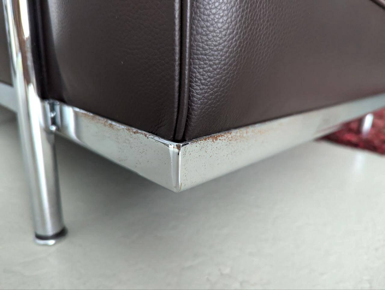 Cassina - Sofa LC 3 Dreisitzer Leder X Pelle Scozia Braun Gestell Verchromt - 3